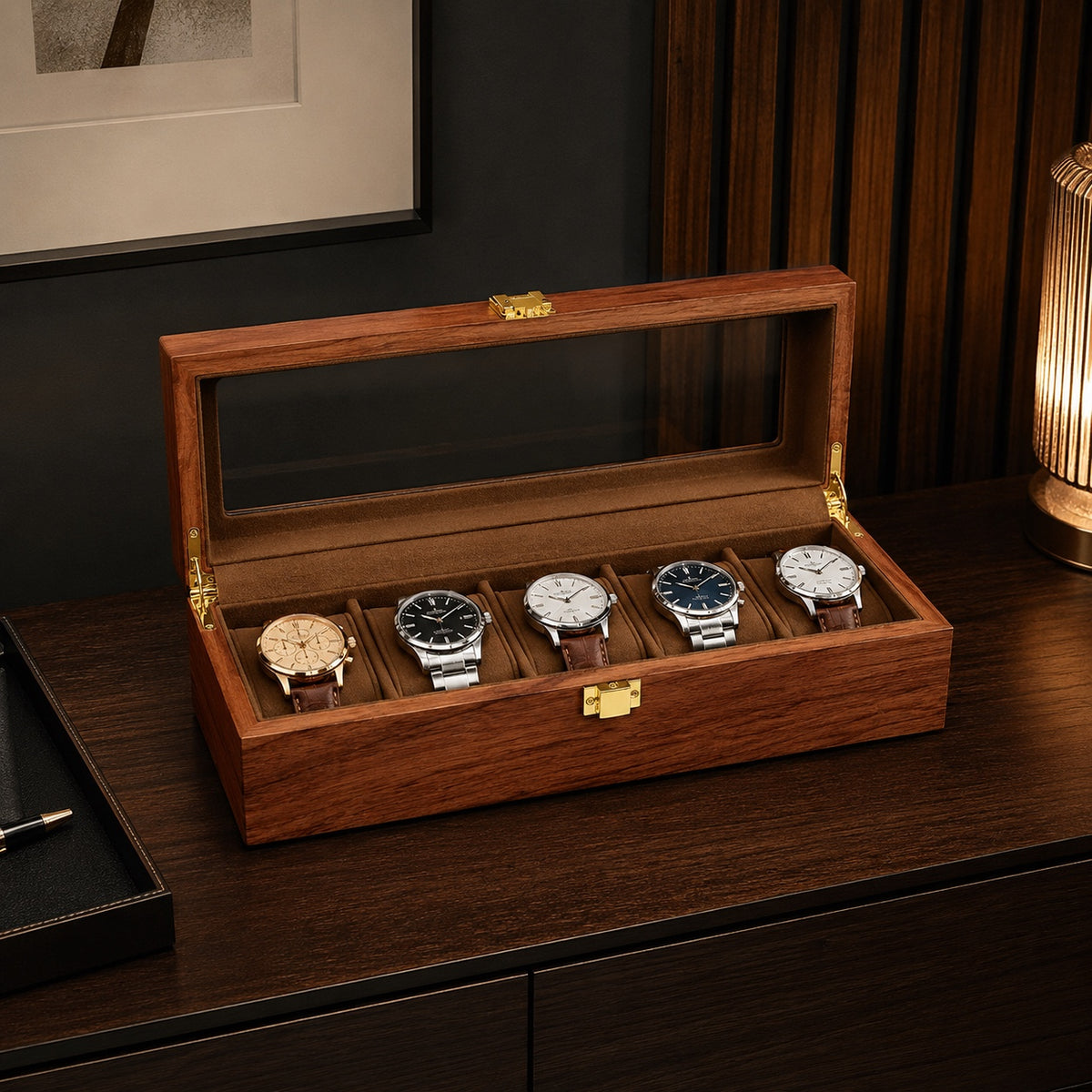 Écrin Noyer 6 montres ouvert, six emplacements alignés